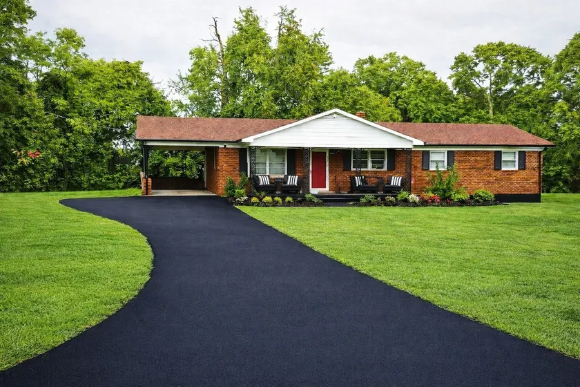 Peaceful 4BR Retreat • Near Martinsville Speedway - Image 1
