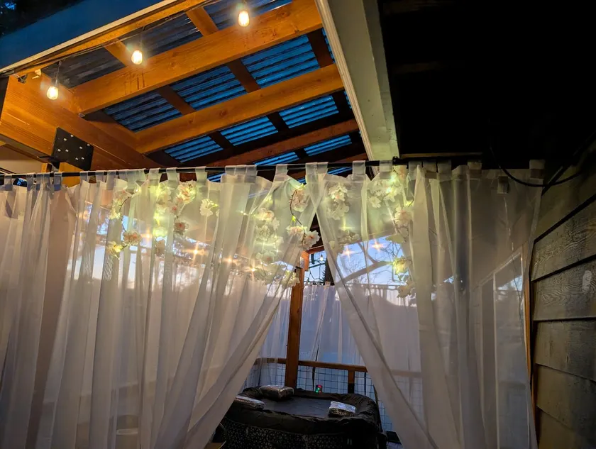 The Lost Treehouse Apartment - Image 1