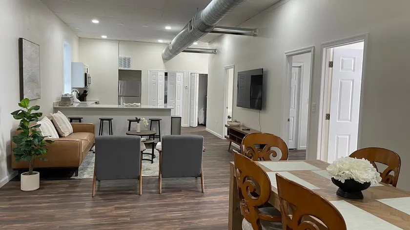 New home in historic Stroudsburg - Image 1