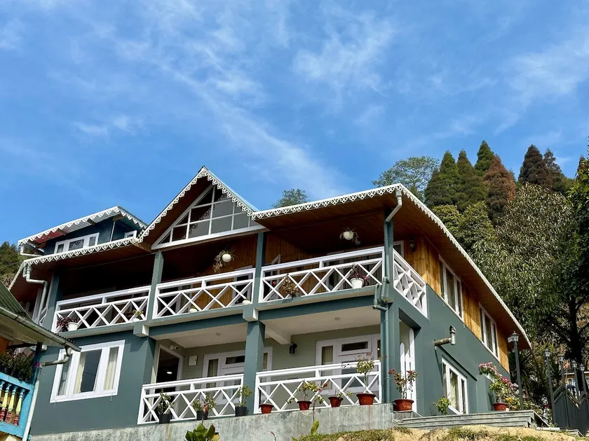 Pine Forest Retreat - Image 1