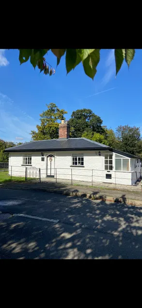 Quiet, cosy, charismatic w/large secure garden - Image 1