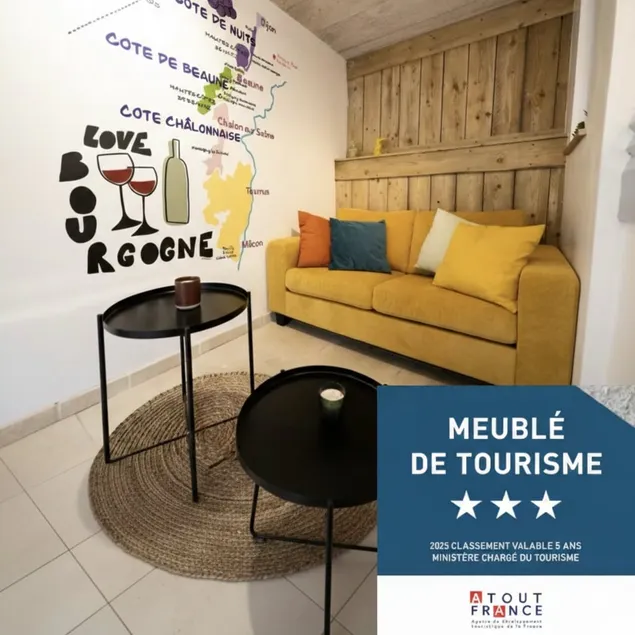 Unique nest between Dijon and Beaune - Image 1