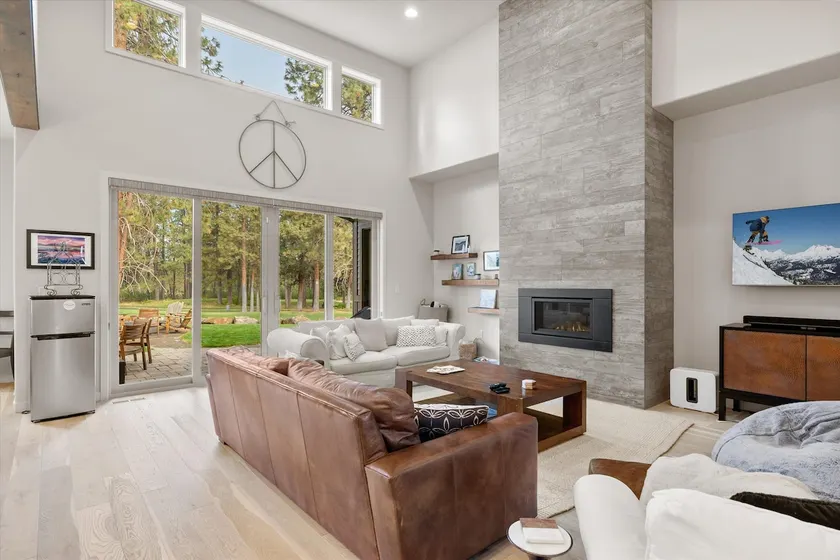New! Gorgeous Home | Hot Tub | Golf Course Views - Image 1