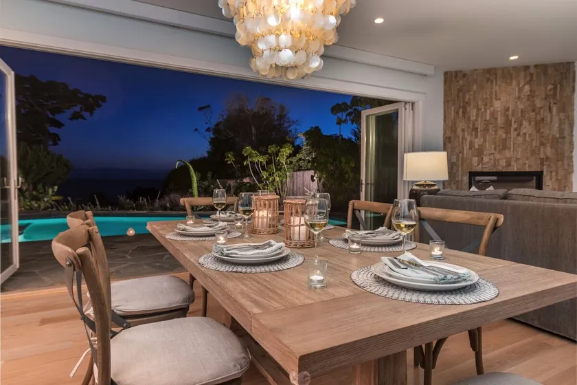 Oceanfront Home, next to beach, heated pool & spa - Image 1