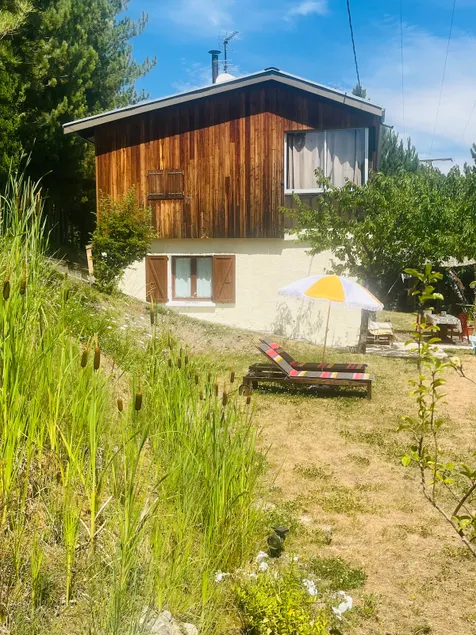 Chalet Forest in Saint-Apollinaire (05) - Image 1