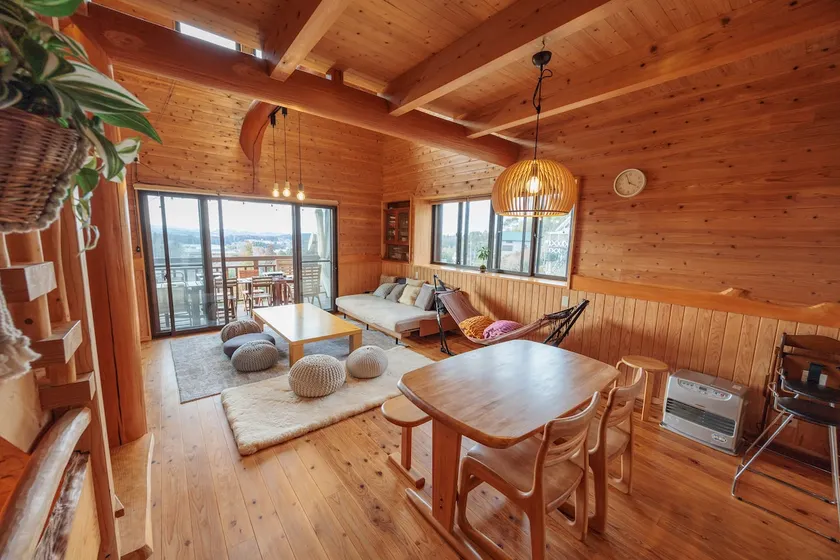 Private natural hot spring baths with rocks / Children's room / Wooden deck with roof / Ideal for long-term stays and trips to Kyushu / Projector - Image 1