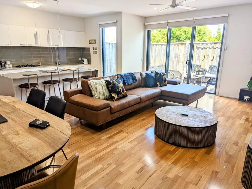 3 Bdrm Townhouse, Geelong - Image 1