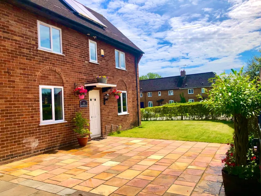 The Highfield Chester. - Image 1