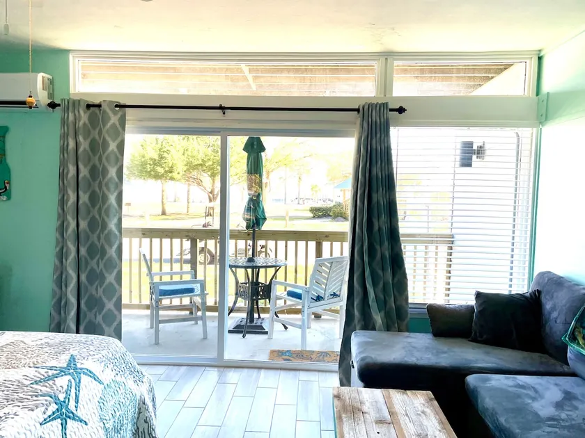 Beachfront Condo in Cedar Key Florida - Image 1