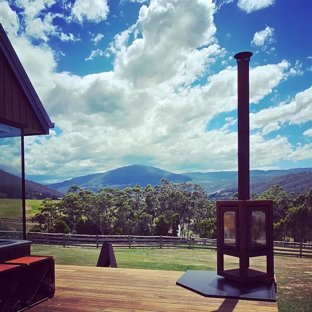 Appledore Cabin in the Valley - Outdoor Bath - Image 1