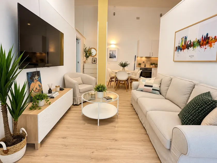 C9 Refurbished private apartment + Wi-Fi - Image 1