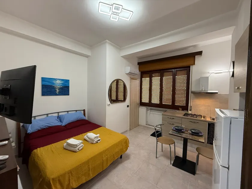 Agesidamo Studio Apartment - Image 1