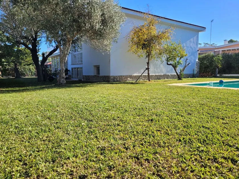 Chalet in Seville - Image 1