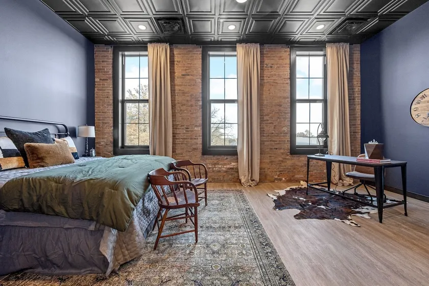 Stellapolis Lofts - The Williams - Image 1