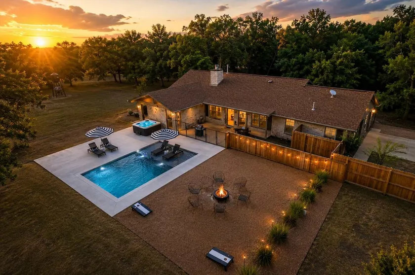 Pool, Hot Tub, Fire Pit | 2-Building Ranch - Image 1