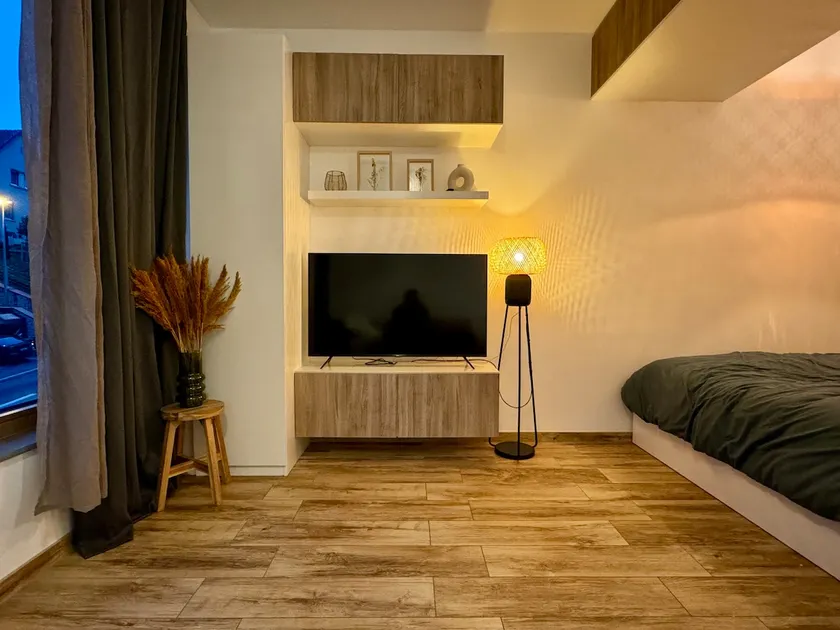 Modern Studio Near Luxembourg Central Station - Image 1