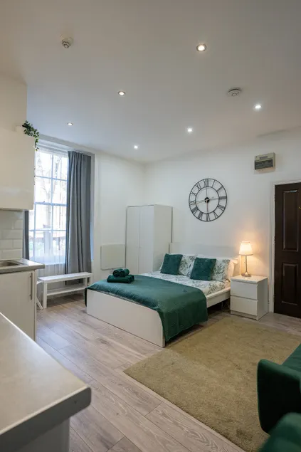 Beautiful Studio Flat in Hackney next to Overground Station - Image 1