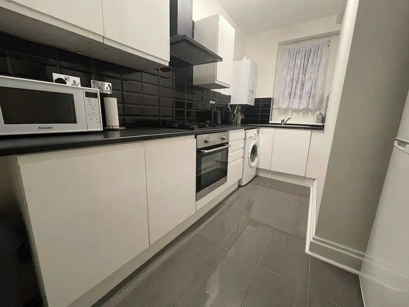 Homely and very comfortable apartment - Image 1