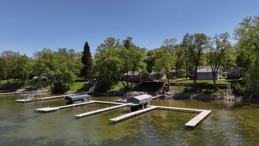 The Lake House at Darling Shores - Image 1