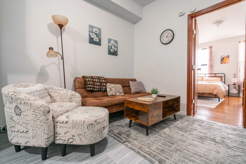 Gorgeous 2 Bed 2 Bath - Image 1