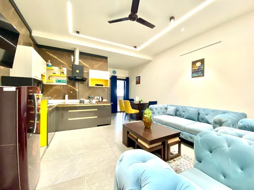 Florence-2BHK-Floral, cozy, yogic! - Image 1