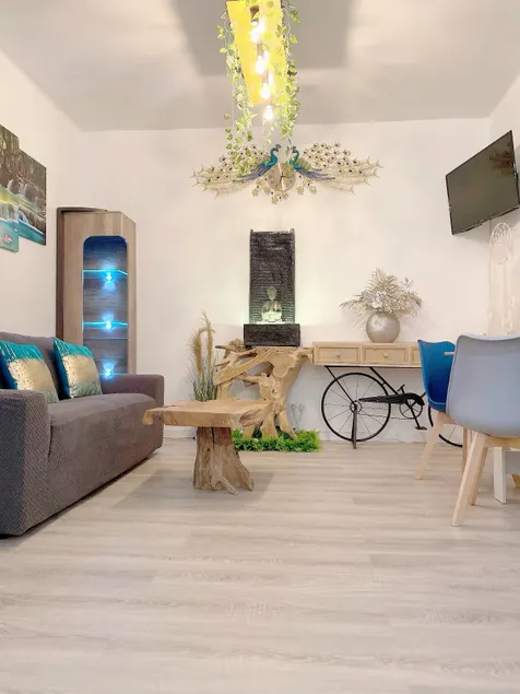 Charming apartment in the city of roses - Image 1