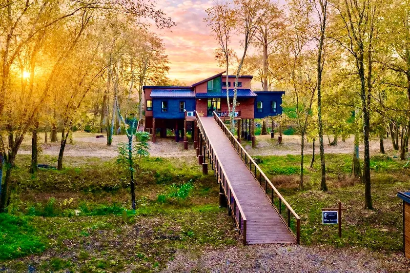 All is Found Riverfront Cabin with Sauna - Image 1