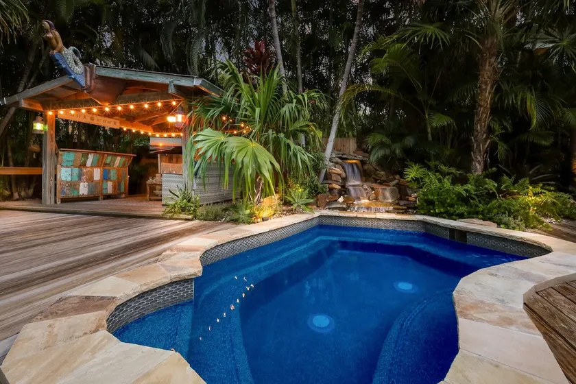 The Shady Mermaid by Duncan Real Estate - Image 1