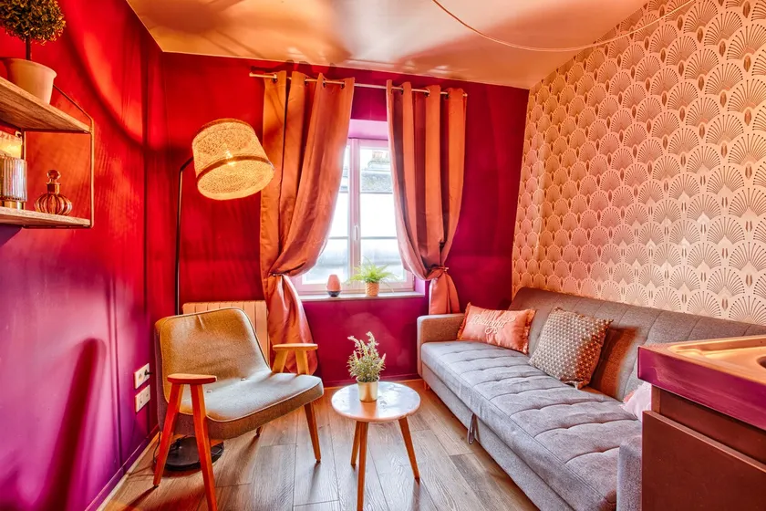 La Bonbonnière Rose: Comfort in the Heart of Caen - Image 1