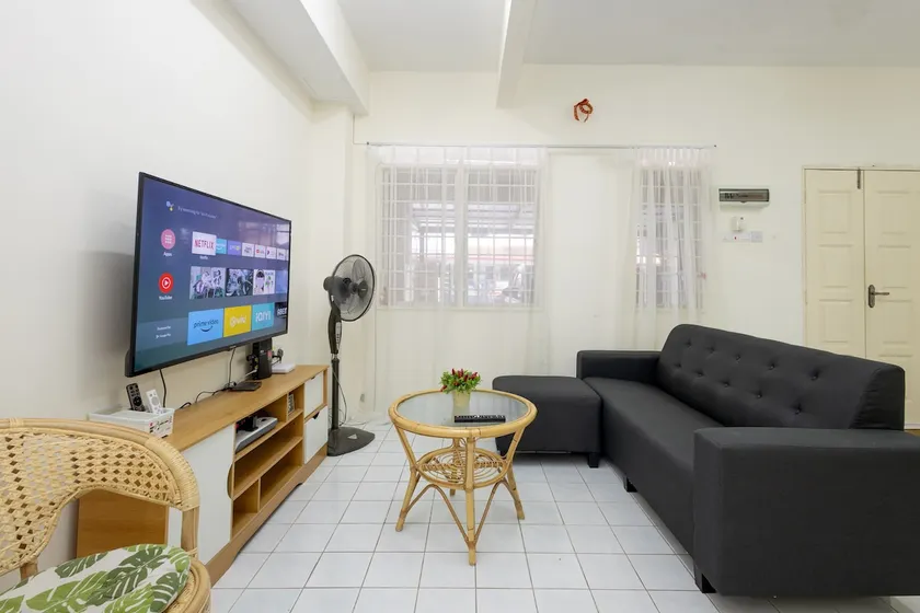Pet allowed | 4 bedroom | 2 parking | WiFi | Coway by VCR - Image 1