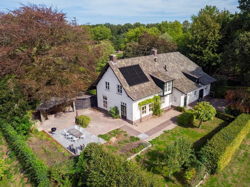 Huize Peelheim | farmhouse in a nature reserve - Image 1