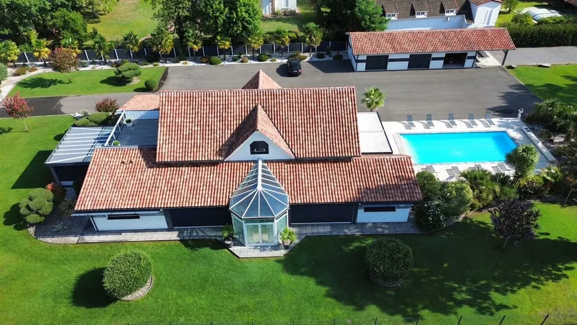 Villa Mendonça - Image 1