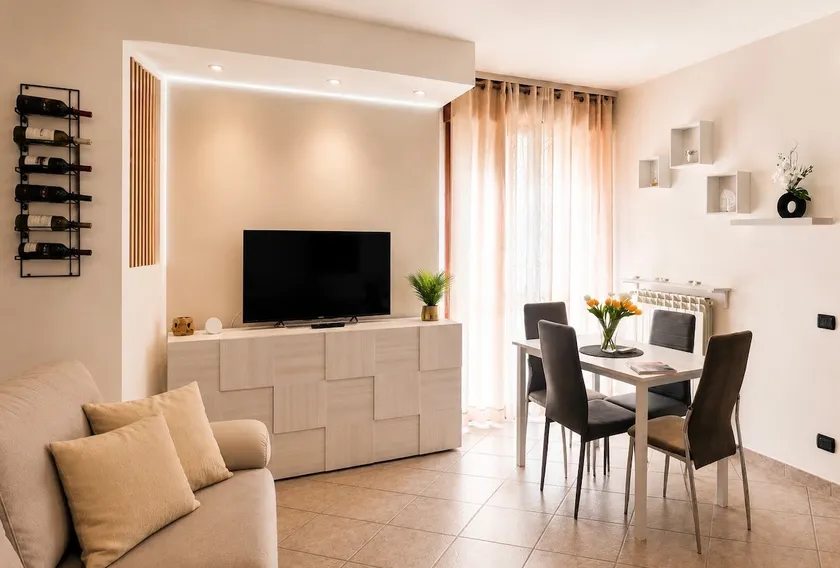Bright apartment • Parking • Self Check-in - Image 1