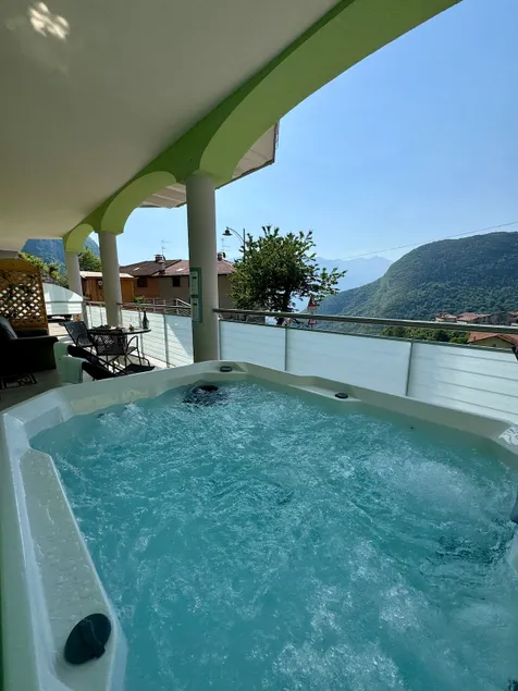 Villa Zoe - Sauna & Hot Spa - Image 1