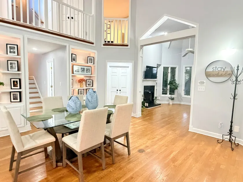 3 Bedroom 2 Bath Cozy & Private Home - Image 1