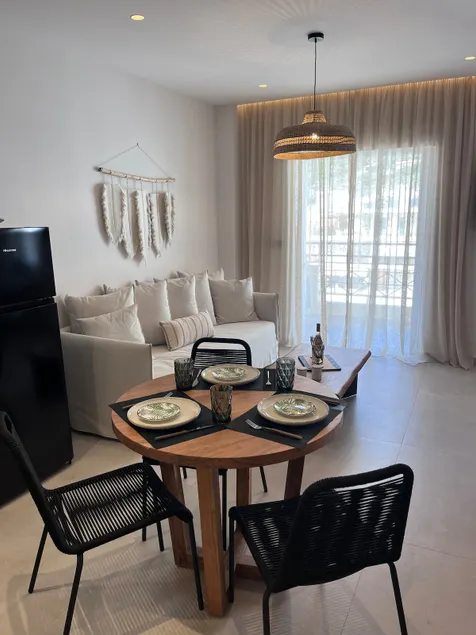 Adam’s Luxury Studio - Image 1