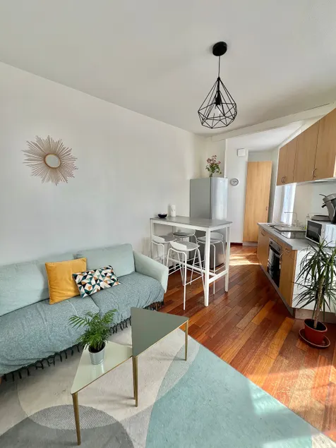 Reims Accommodation 4 people – 2 Bedrooms - Image 1
