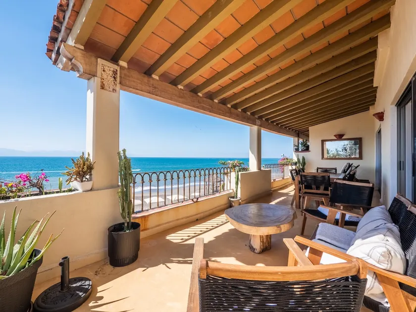 Velas Vallarta - Image 1