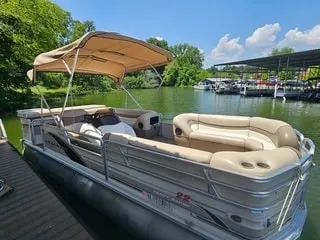 Lakefront Retreat! Boat Dock & Game Tables - Image 1