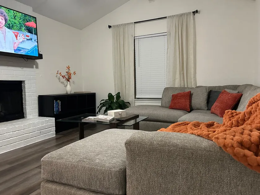 Cozy Home - Image 1