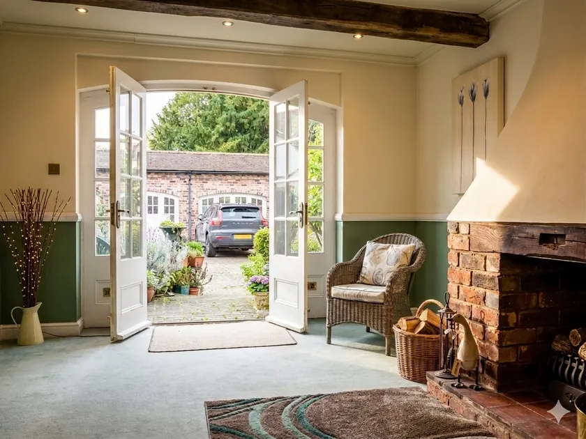 Victorian Two Bedroom Cottage. Cable TV, Wi-Fi - Image 1