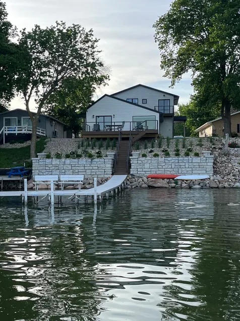 Twin Lakes Family Escape - Image 1