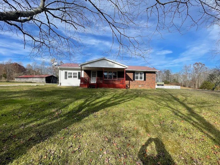 Newly Renovated House near Lake. - Image 1