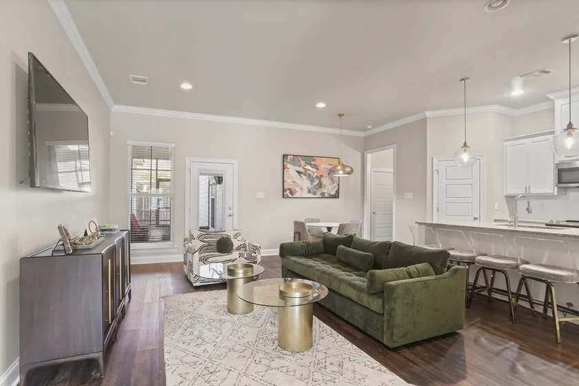 Luxury Home with all the amenties - Image 1