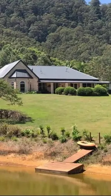 Dulguigan Downs Farm House - Image 1