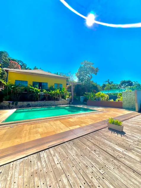 Farm stay with soccer field & pool in Guaratiba - Image 1