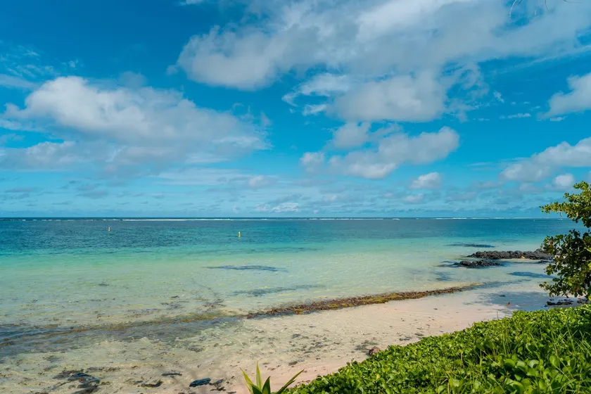 Belle Mare Beachfront 3 Bedroom Apartment - Image 1