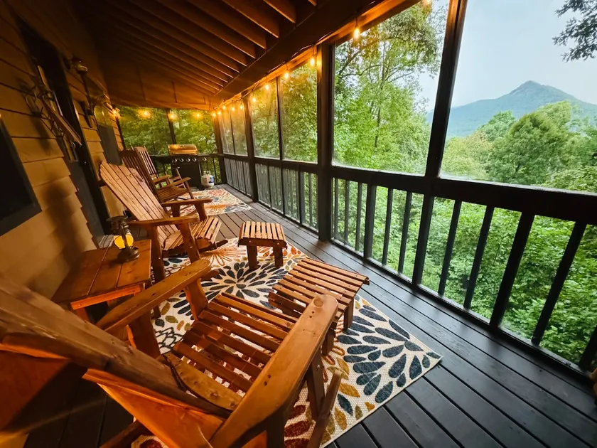 Private and cozy cabin. Hot Tub and Mountain views - Image 1