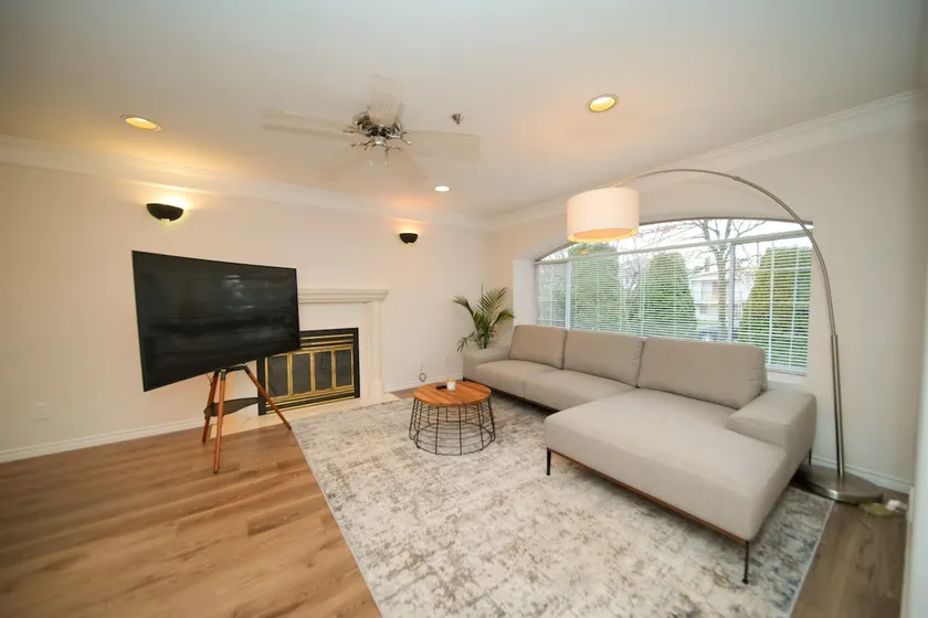 Home Base Van West – 5BR w/ long-term Deals - Image 1