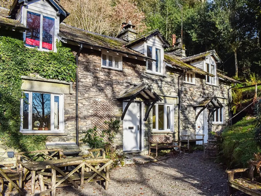 Tarn Cottage - Image 1